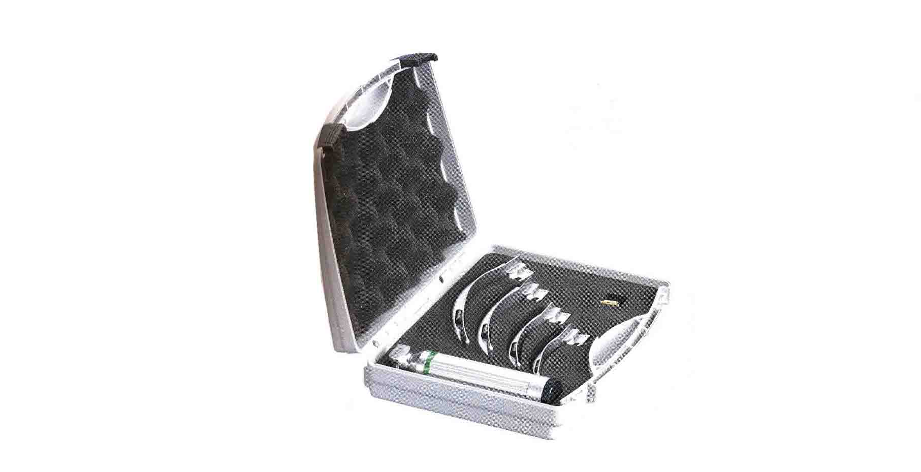 MC INTOSH FIBER LARİNGESKOP 4+1 ÇANTALI SET